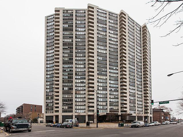 3930 N Pine Grove Ave. #2211, Chicago, IL 60613