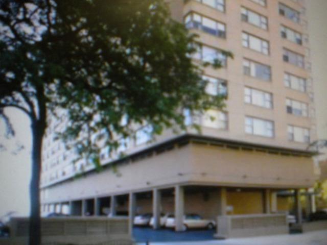 6301 N Sheridan Rd. #20P, Chicago, IL 60660