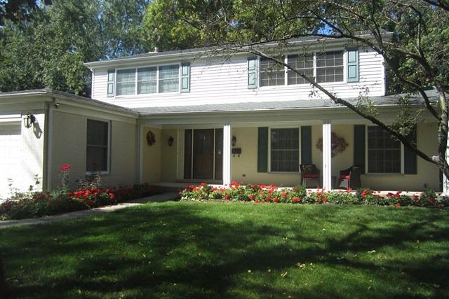 1530 S Surrey Ridge Dr., Arlington Heights, IL 60005