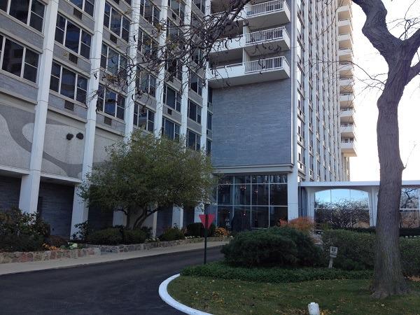 4250 N Marine Dr. #401, Chicago, IL 60613