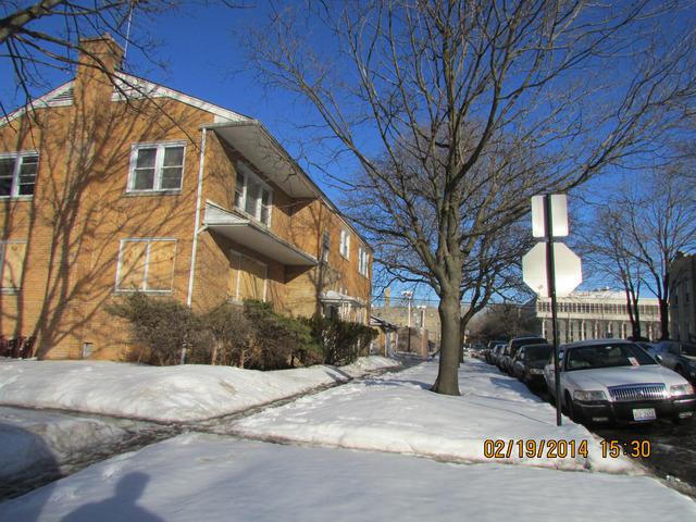 2420 W Arthur Ave., Chicago, IL 60645