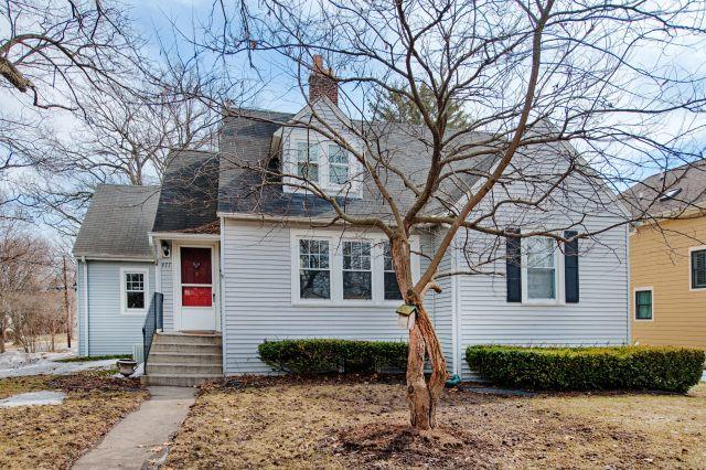 477 Lowell Ave., Glen Ellyn, IL 60137