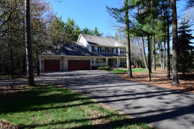 4015 Terry Dr., Crystal Lake, IL 60014
