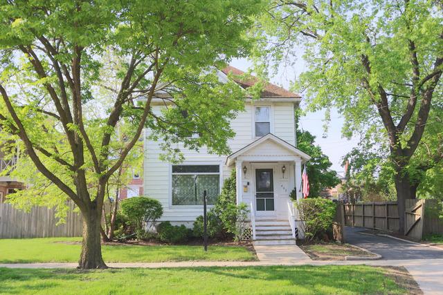 463 Duane St., Glen Ellyn, IL 60137