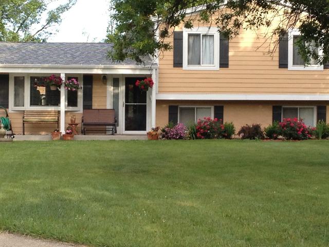 36440 N Edgewood Dr., Gurnee, IL 60031