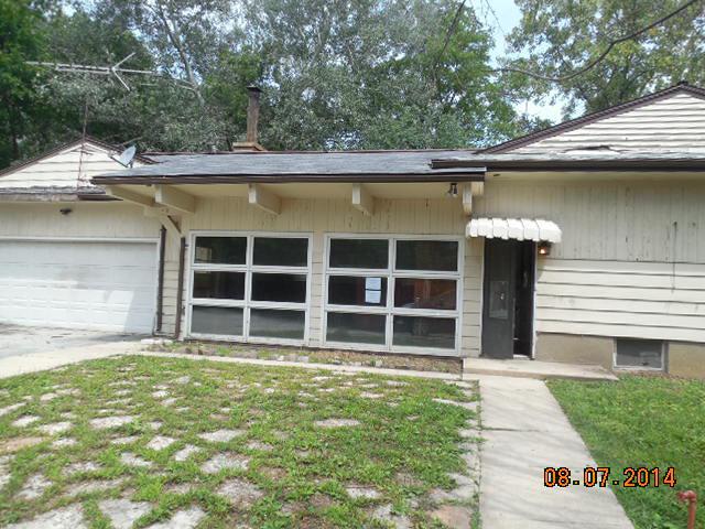 5S074 Karns Rd., Naperville, IL 60563