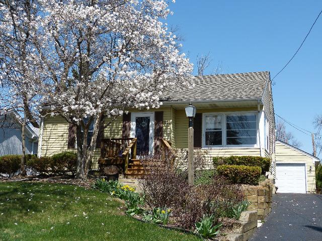 1024 Blanchard St., Downers Grove, IL 60516