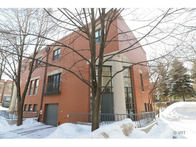 641 W Willow St. #201, Chicago, IL 60614