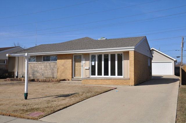 7352 Arcadia St., Morton Grove, IL 60053