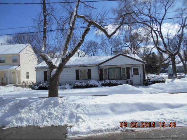 421 Mill St., Elgin, IL 60123