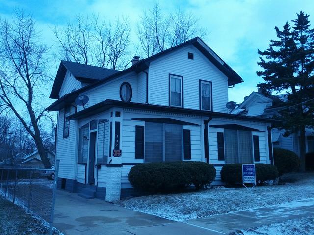 557 W New York St., Aurora, IL 60506