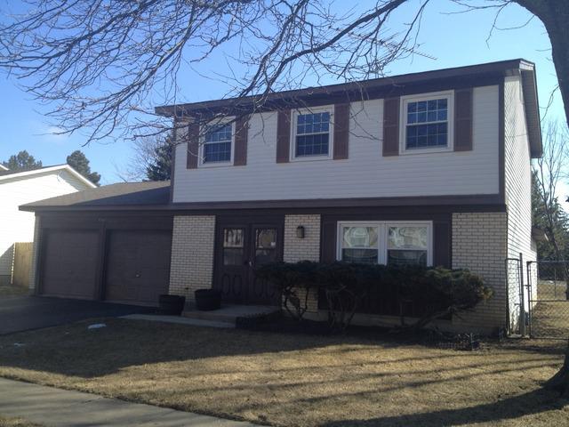 4401 Bayside Cir., Hoffman Estates, IL 60192