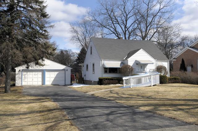 1127 N Windsor Dr., Arlington Heights, IL 60004