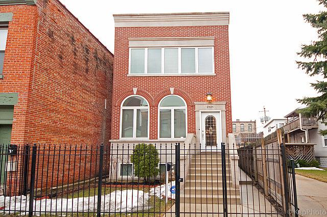 2121 W Race Ave., Chicago, IL 60612
