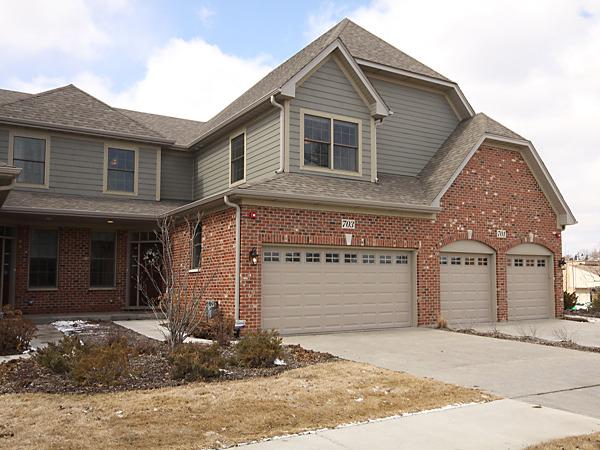 703 Kingsbrook Glen, Glen Ellyn, IL 60137