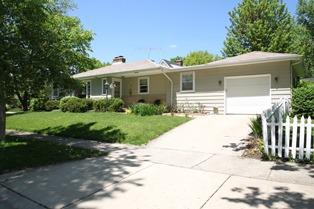 590 Revere Rd., Glen Ellyn, IL 60137