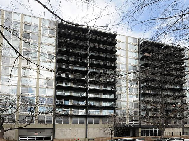 450 W Briar Pl. #13J, Chicago, IL 60657