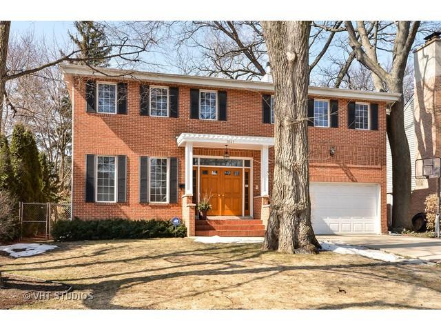 1041 Pontiac Rd., Wilmette, IL 60091