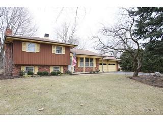 20W261 Pleasantdale Dr., Lemont, IL 60439