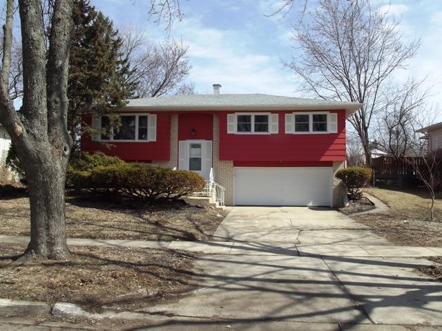 7420 Dahlia Dr., Hanover Park, IL 60133