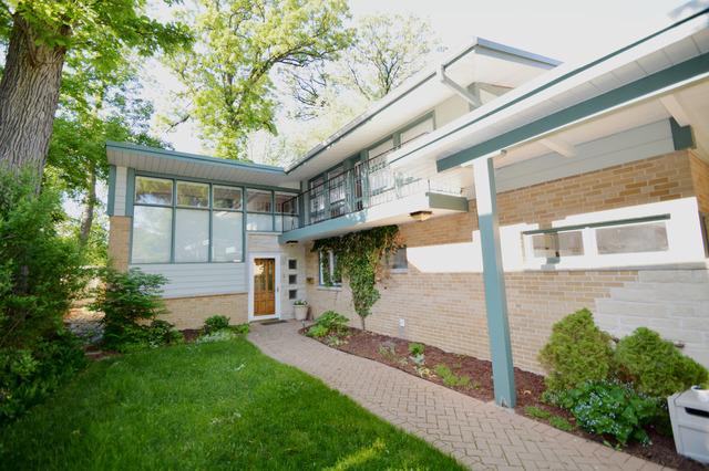 748 Chidester Ave., Glen Ellyn, IL 60137