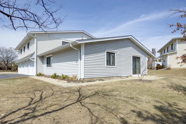 335 Regatta Point, Schaumburg, IL 60194