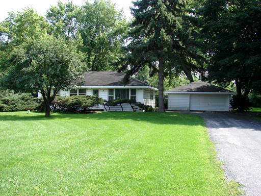 9 Crestland Rd., Indian Creek, IL 60061