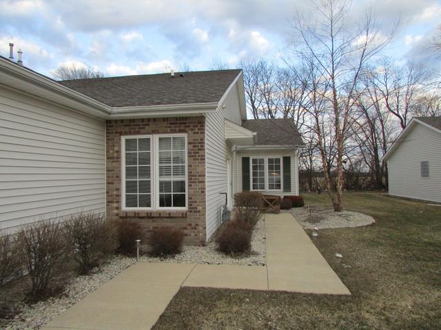 10407 Marblewing Rd. #2, Roscoe, IL 61073