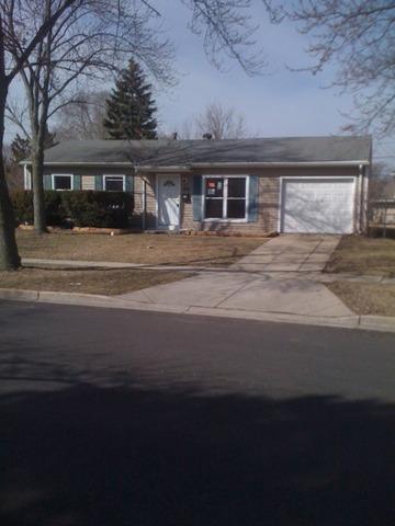 802 Post Ln., Streamwood, IL 60107