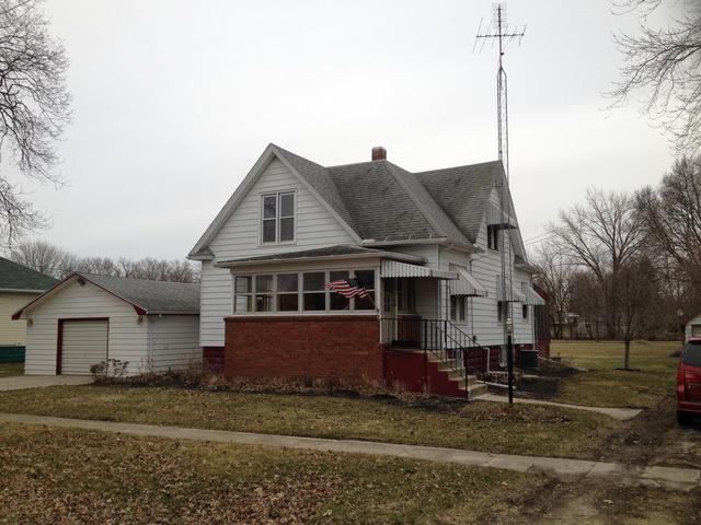 209 E Pine St., Manlius, IL 61338