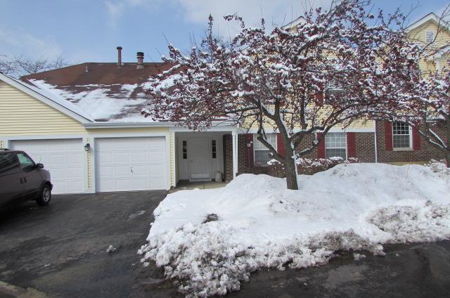 748 Sterling Ct. #A2, Bartlett, IL 60103