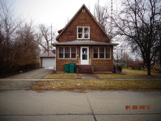 208 Evans Ave., Dekalb, IL 60115
