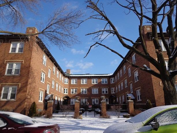 4814 W Hutchinson St. #2C, Chicago, IL 60641