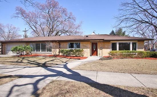 8701 Long Ave., Skokie, IL 60077