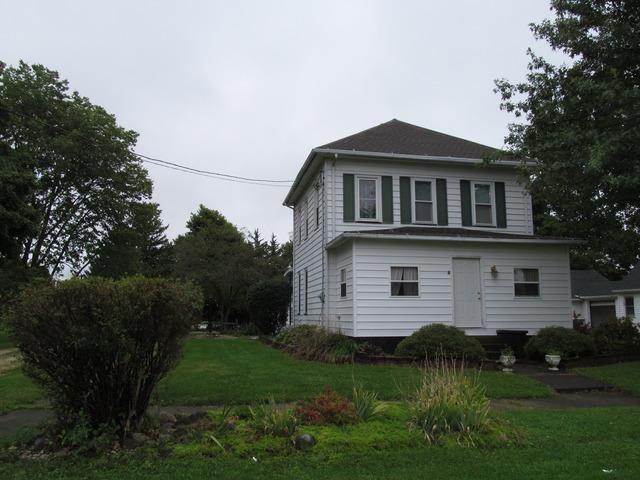 201 Church St., Lamoille, IL 61330