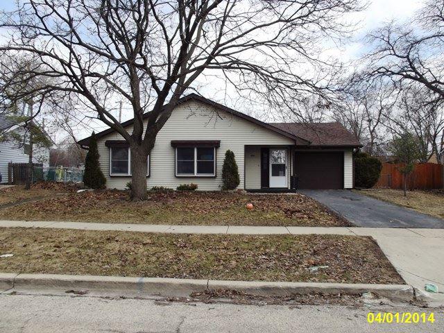 605 Lincolnwood Dr., Streamwood, IL 60107