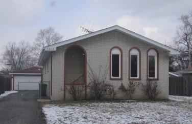 8808 Meade Ave., Oak Lawn, IL 60453