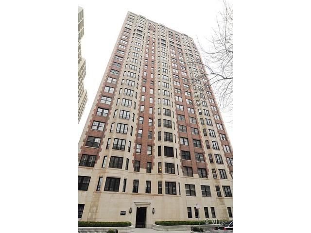 421 W Melrose St. #2C, Chicago, IL 60657