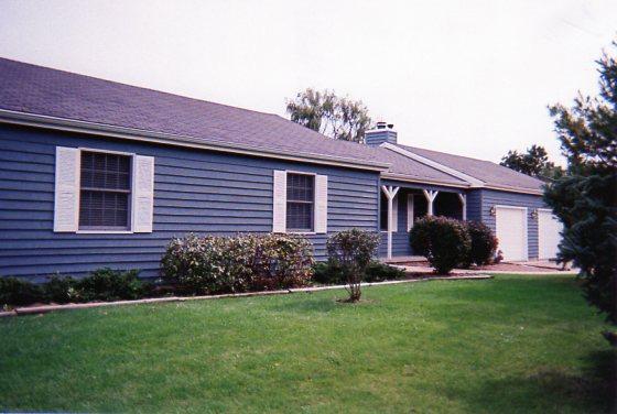 8108 Greenwood Rd., Hebron, IL 60034
