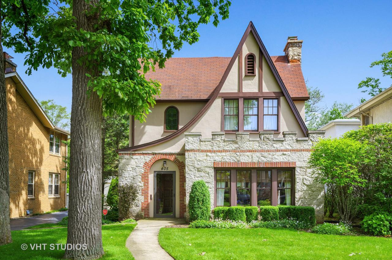 405 Woodlawn Ave., Glencoe, IL 60022