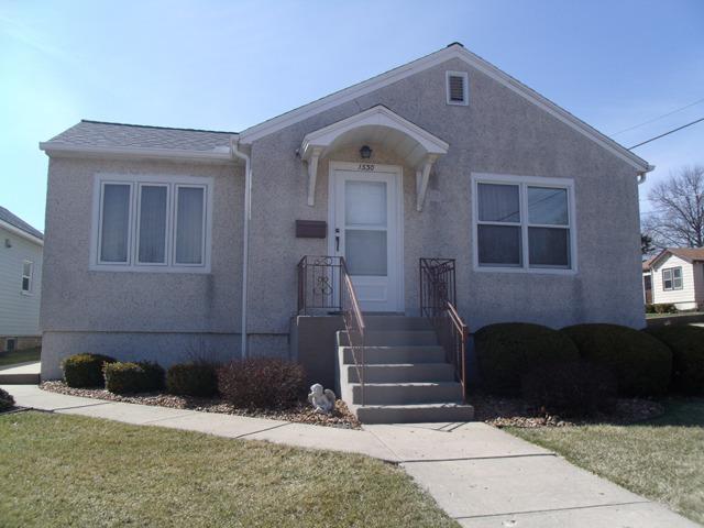 1530 Walnut St., Peru, IL 61354