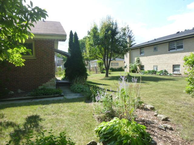 218 East Ave., La Grange, IL 60525