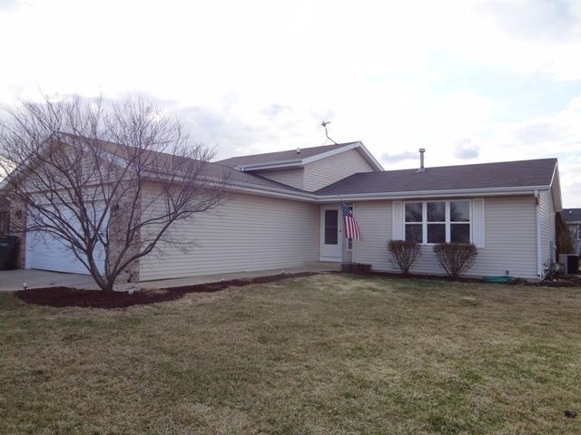 123 Autumnwood Ln., Davis Junction, IL 61020