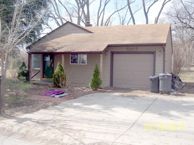 5207 N Leeside St., Mchenry, IL 60050