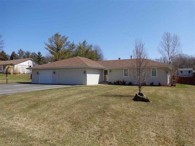 9623 Cherrywood, Roscoe, IL 61073