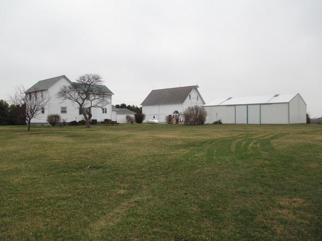 1660 E 1350 N Rd., Watseka, IL 60970