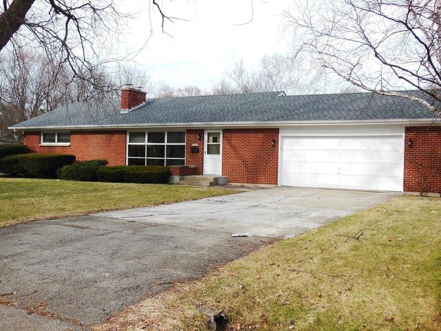 520 Charles St., Geneva, IL 60134