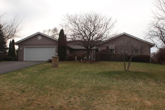 11760 Chatt Dr., Roscoe, IL 61073
