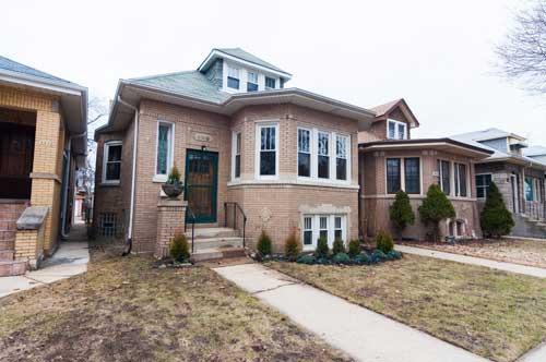 5918 N Rockwell St., Chicago, IL 60659