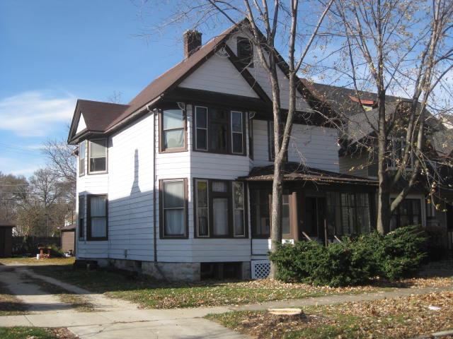 20 N Spring Ave., La Grange, IL 60525